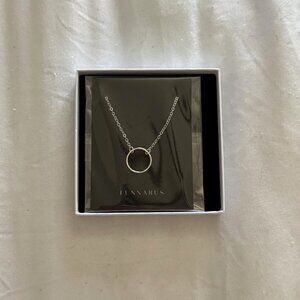 Dainty silver o ring choker necklace